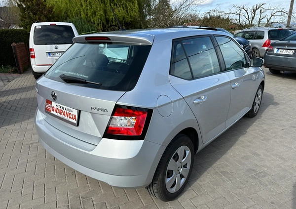Skoda Fabia cena 33600 przebieg: 52000, rok produkcji 2017 z Działoszyn małe 596